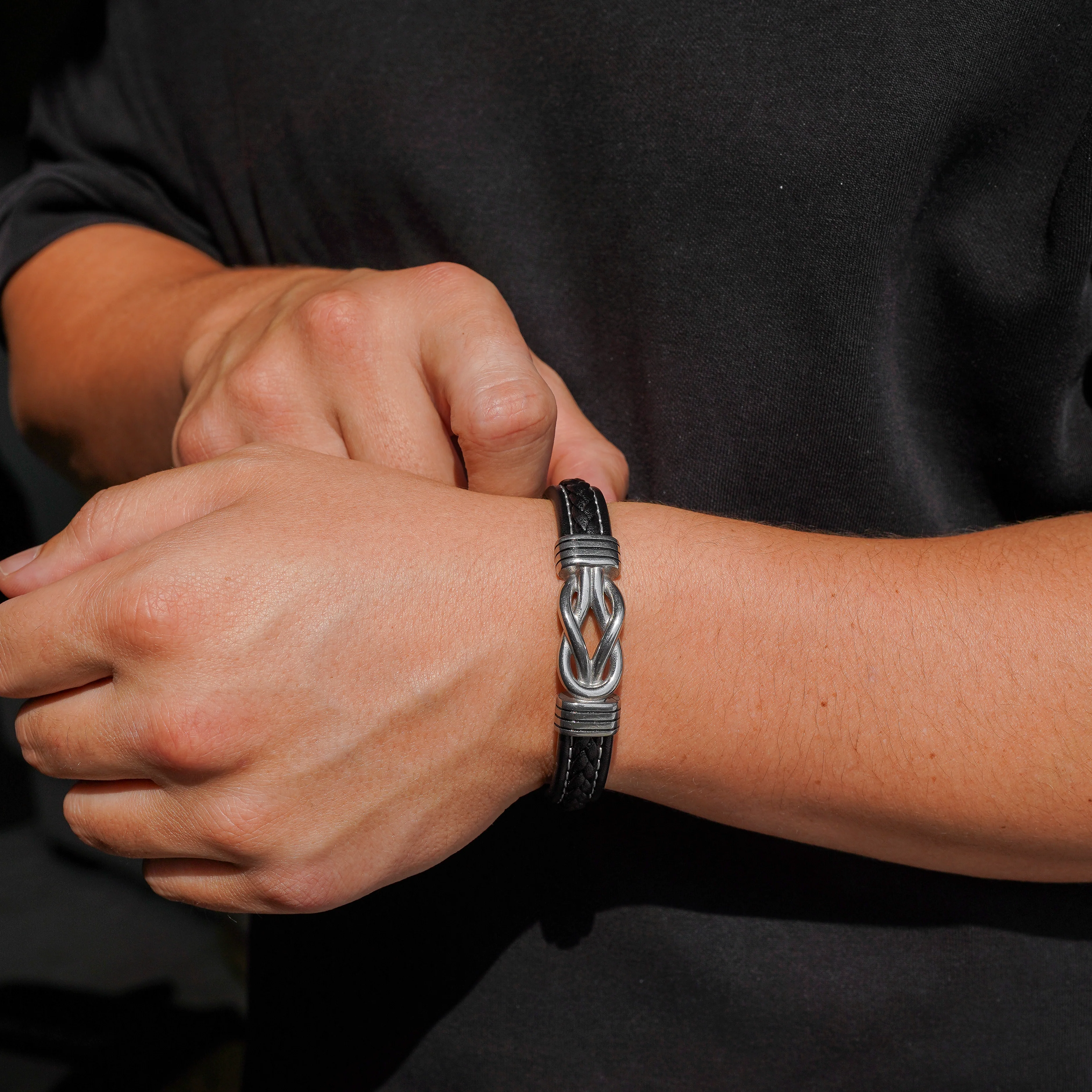 Son's Infinity Knot Bracelet Gift Set with Engraved Name - Image 4